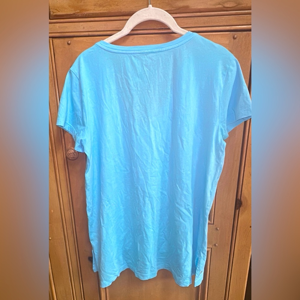 Lilly Pulitzer Medium Turquoise Blue V Neck Tee Top - Picture 2 of 5